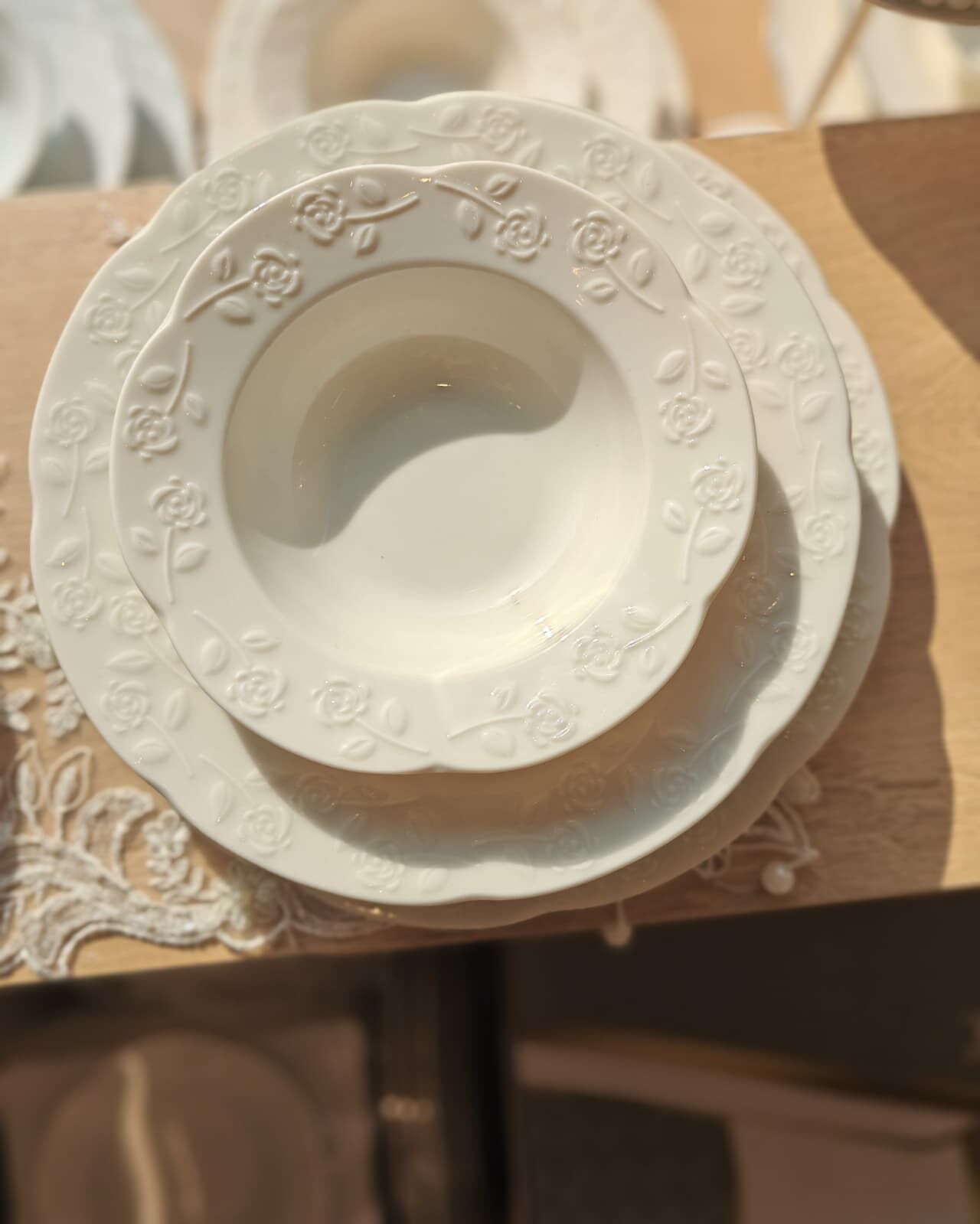 24 PARÇA KREM CARMINA