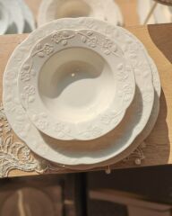 24 PARÇA KREM CARMINA