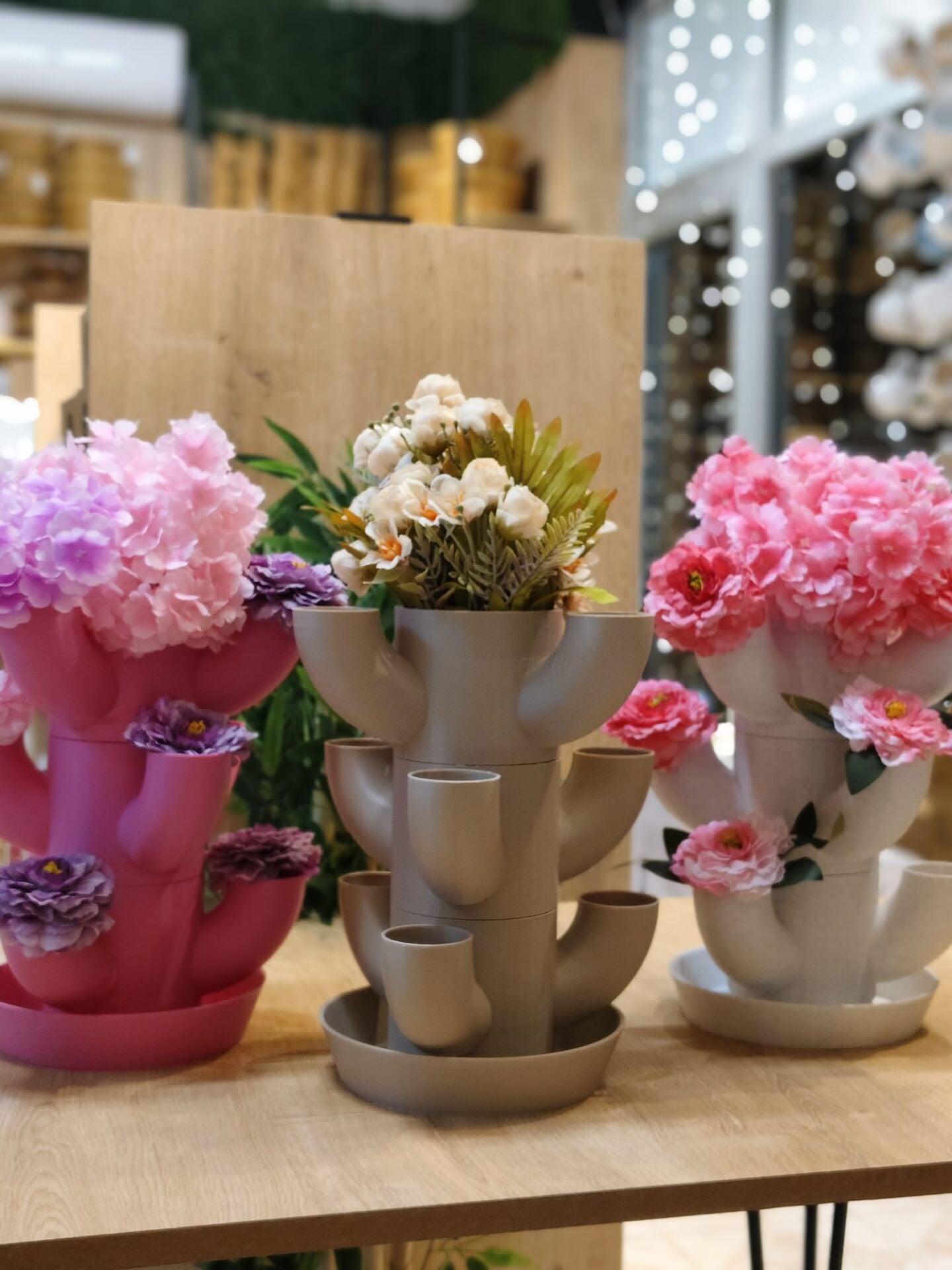 KAKTÜS MODEL DİKEY SAKSI